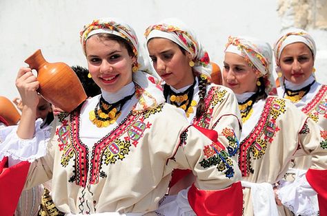 North Cyprus Flower Head Wreaths, North Cyprus, Costumes Around The World, The Turk, Fair Games, National Costume, Romantic Jewellery, Folk Dance, Beautiful Costumes