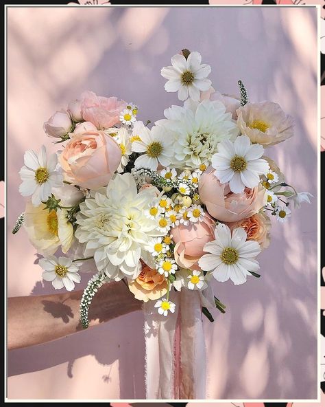 Looking for inspiration for your big day? Check out these 5 stunning wedding flower arrangements ideas that will add a touch of elegance and romance to your wedding decor. From classic roses to modern succulents, these arrangements are sure to impress your guests and make your special day even more beautiful. Find the perfect wedding flower arrangements to suit your style and theme. Cosmos Wedding Bouquet, Yellow Wedding Theme, Quinceañera Ideas, Pastel Bouquet, Coffee Cart, Bridal Bouquet Flowers, Wedding 2025, Pink Wedding Flowers, Wedding Flower Inspiration