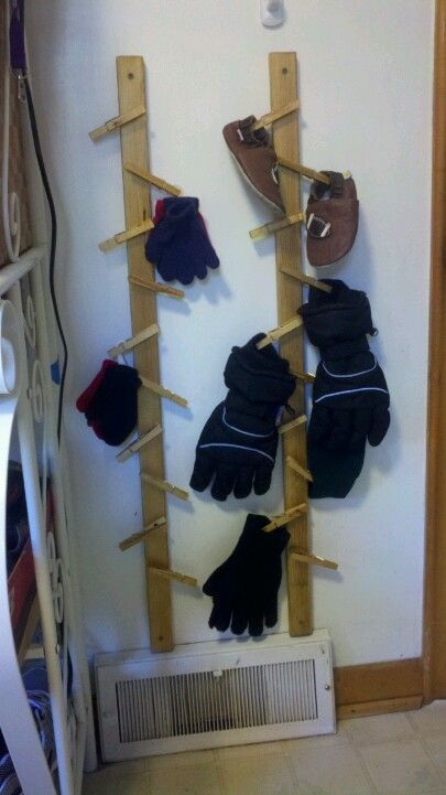 DIY CLOTHES PIN TREE placed by heat register to dry wet winter gear Wet Winter Clothes Storage, Wet Winter Gear Storage, Winter Gear Drying Station, Mitten Drying Rack, Mitten Storage, Winter Gear Storage, Winter Gear Organization, Winter Clothes Organization, Diy Mittens