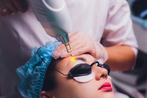 Safety Precautions Before Using a Laser Tattoo Removal Machine Eyebrow Tattoo Removal, Tattoo Removal Cost, Web Tattoo, Laser Removal, Brow Tattoo, Cosmetic Tattoo, Laser Tattoo, Laser Tattoo Removal, Laser Therapy