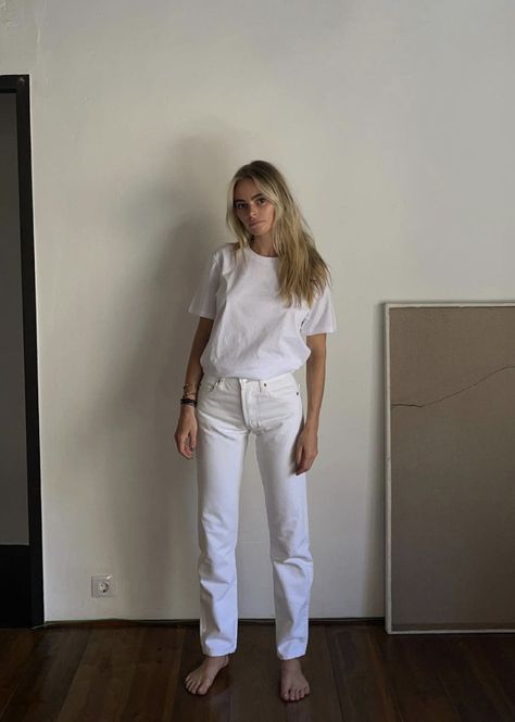 White Levis Jeans Outfit, Levis Jeans Outfit, Levi Jeans Outfit, Claire Rose Cliteur, Jean Levis, Claire Rose, Outfits Wardrobe, White Levis, Shorts Denim