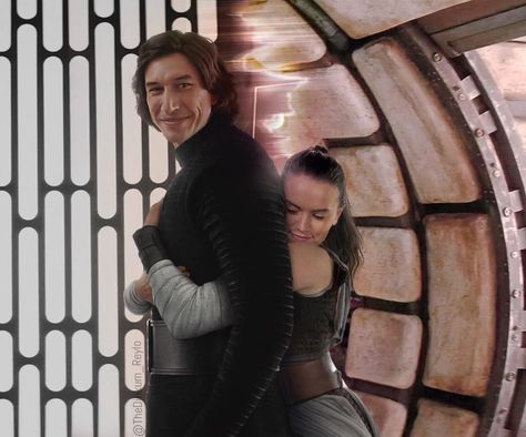 Star Wars Couples, Reylo Fanart, Kylo Rey, Ren Star Wars, Luke Bracey, Kylo Ren And Rey, Star Wars Kylo Ren, Star Wars Love, Star Wars Drawings