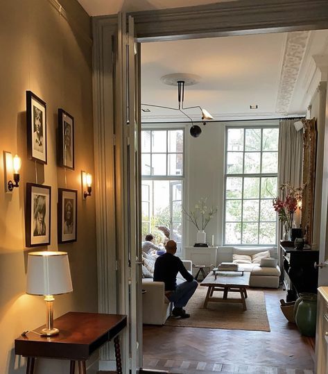 Nyc Townhouse Interior Kitchen, Architectural Digest Aesthetic, Emma Nielsen House, Apartment Chic, Interiors Dream, Dream Apartment, Dream House Interior, House Room, Apartment Inspiration