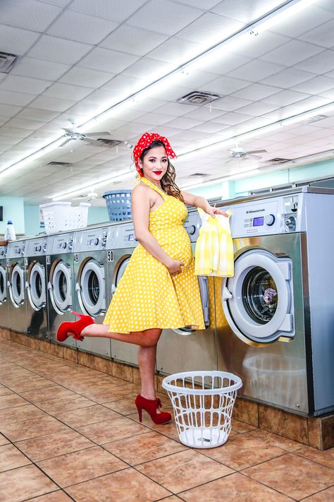 50’s style pin up maternity shoot in laundromat! IG: @gorejessfx  #maternityphotoshootideas #pinupphotos #pregnancyannouncement #37weekspregnant 1950s Maternity Shoot, Bubble Gum Maternity Pictures, Pinup Maternity Photo Shoot, 50s Maternity Shoot, 60s Maternity Shoot, Vintage Pregnancy Pictures, Pregnant Pinup, Retro Maternity Shoot, Pinup Maternity