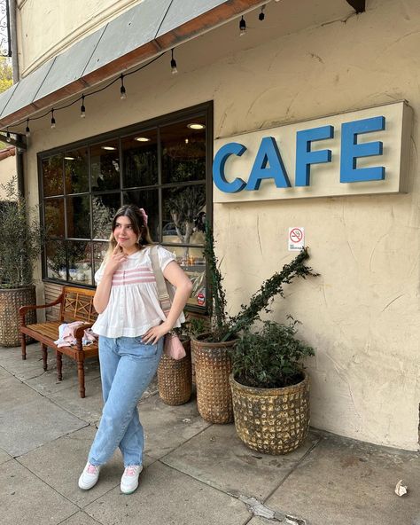 Beachwood Cafe, La Summer, Harry Core, Uk Trip, Insta Poses, London Dreams, Cafe Aesthetic, Cali Girl, La Girl