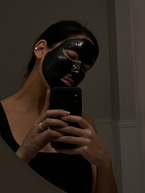 BLAQ face mask review – really grippy, weirdly sexy | day in my dreams Black Face Mask Aesthetic, Pore Reducer, Activated Charcoal Face Mask, Black Mask Aesthetic, Mask For Face, Clear Skin Naturally, Face Mask Aesthetic, Dead Sea Mud Mask, Blackhead Mask