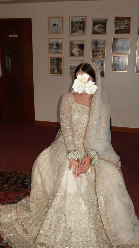 Pakistan Engagement Dresses, White And Gold Pakistani Bridal Dress, White Nikkah Gown, Pakistani Engagement Dresses Simple Beautiful, White And Gold Nikkah Dress, Muslim Bride Wedding Dress, Brown Nikkah Dress, Cream Nikkah Dress, White Wedding Lehenga Pakistani Bridal