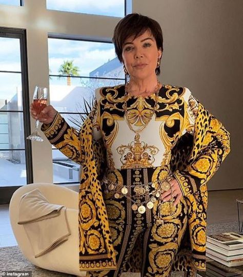 Kris Jenner Style, Pretty Celebs, Kyle Jenner, Kardashian Family, Dressed To Impress, Jenner Style, Kris Jenner, Free Style, Kardashian Jenner