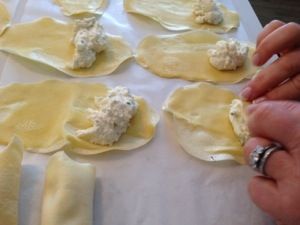 Manicotti Crepe Recipe, Lamp Chops Recipe, Homemade Manicotti Recipe, Italian Manicotti, Manicotti Recipes, Manicotti Crepes, Homemade Manicotti, Manicotti Pasta, Manicotti Recipe