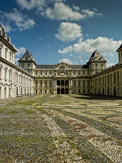 Castello del Valentino - Turin, Piedmont.  Castello del Valentino (Castle of Valentino) is located in Valentino Park. It was one of the Residences of the Royal House of Savoy included in the list of UNESCO World Heritage Sites in 1997. Today it is the seat of the Architecture Faculty of the Polytechnic University of Turin. 45°04′00″N 7°42′00″E Turin University, Manifest Board, Polytechnic University, Piedmont Italy, Manor Houses, Medical University, Royal House, Sardinia, Turin