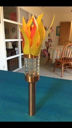 Fake Torch Diy, Olympic Torch Diy, Diy Olympic Torch, Diy Torch, Olympic Torch Craft, Torches Diy, Torch Design, Olympic Flag, Spoon Crafts