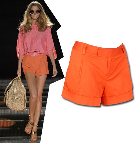 Orange Shorts Outfit Summer, Orange Shorts Outfit, Pink Shorts Outfits, Spring Wardrobe Essentials, Summer Shorts Outfits, Orange Outfit, Orange Jacket, Beige Shorts, Vegas Trip