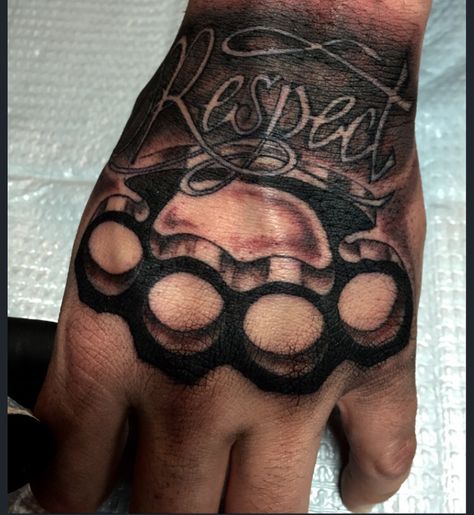 Brass knuckle hand tattoo by Audrey Mello Brass Knuckle Tattoo, Knuckles Tattoo, Knuckles Hand, Tatuaje Trash Polka, Herren Hand Tattoos, Wörter Tattoos, Dragon Tattoo Back Piece, Tatuagem Masculina Pequena, Brass Knuckle