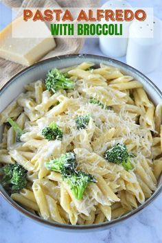 Penne Pasta Alfredo, Broccoli Alfredo Pasta, Alfredo With Broccoli, Penne Alfredo, Meatless Pasta, Meatless Meals Healthy, Pasta Broccoli, Broccoli Pasta Recipe, Penne Pasta Recipes