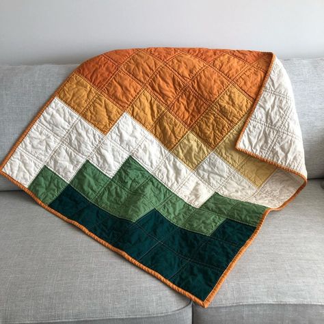 Green And Orange Quilt, Wilderness Quilt Patterns, Color Block Quilt, Modern Boy Quilt, Simple Quilt Pattern, Modern Baby Quilt Patterns, Quilt Sewing Room, Muslin Quilt, Neutral Baby Quilt