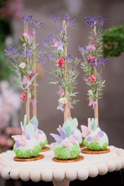 Fairy Garden Treat Table, Enchanted Cake Pops, Fairy Birthday Desserts, Garden Birthday Cake Ideas, Enchanted Fairy Garden Birthday Cake, Fairy Birthday Dessert Table, Fairy Garden Baby Shower Cake, Fairy Theme Treats, Fairy Garden Cake Pops