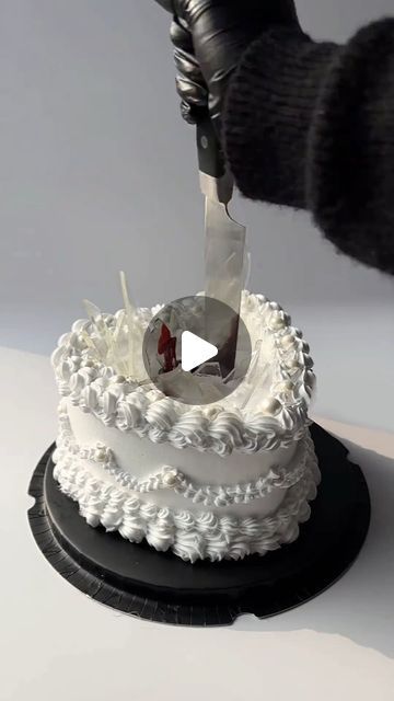 Movie Inspired Cakes, Spooky Heart Cake, Bad Blood Cake, Taylor Swift Blood Cake, Wednesday Birthday Cake, Killer Cake, Blood Cake, Creepy Cakes, Splatter Cake