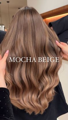 Beige Blonde Hair Color, Light Auburn Hair, Mocha Hair, Beige Hair, Brown Hair Inspo, Brunette Hair With Highlights, Brown Hair Balayage, Hair With Highlights, Hair 2024