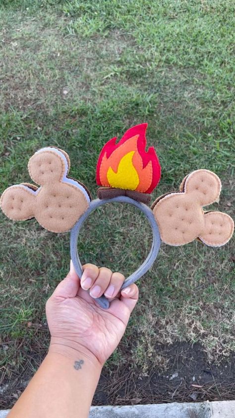 Mouse Ears Diy, Diy Mickey Mouse Ears, Diy Disney Ears, Disney Ears Headband, Disneyland Ears, Disney Diy Crafts, Diy Mickey Ears, Disney Mouse Ears, Disney Minnie Mouse Ears