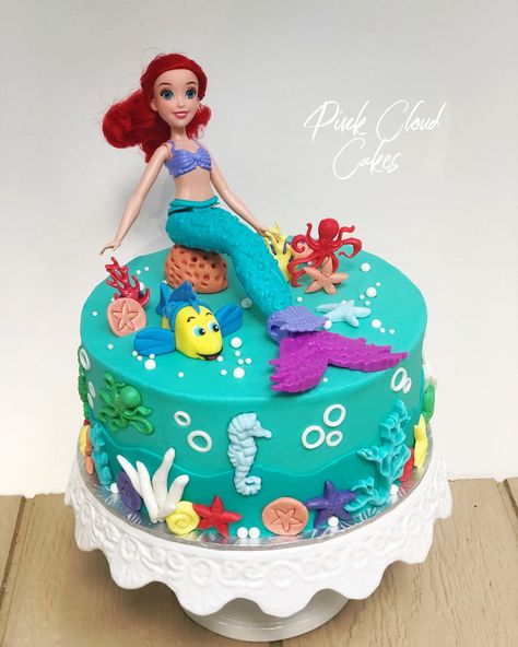 Cake Under The Sea, Cake Ocean, Cake Mermaid, Ocean Cake, Under The Sea Cake, Ariel Cake, Sea Cake, Ocean Cakes, Mermaid Birthday Cakes