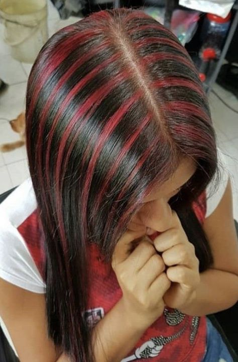 Chunky Red Highlights On Dark Hair, Red Highlights In Light Brown Hair, Red Streaks In Brown Hair, Black Hair Red Highlights, Red Chunky Highlights, Red Hair Streaks, Black Hair With Red Highlights, Red Highlights In Brown Hair, Red Hair Trends