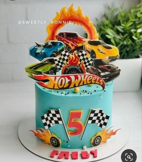 Hot Wheels Themed Birthday Party, Bolo Hot Wheels, Wheels Cake, Hot Wheels Cake, Wheel Cake, Hotwheels Birthday Party, Monster Truck Cake, Cars Birthday Cake, 6th Birthday Cakes