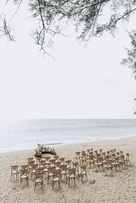 Minimalistic Beach Wedding, Beach Wedding Thailand, Beach Isle Wedding, Minimalist Wedding Beach, Minimalist Beach Wedding Decor, Beach Wedding Minimalist, Small Beach Wedding Ceremony, Minimalist Beach Wedding, Wedding Thailand