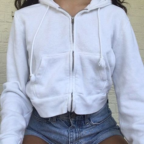 7c4ede33a62160a19586f6e26eaefacfdesc44906235ri White Crop Jacket Outfit, White Cropped Jacket Outfit, Cropped Zip Up Hoodie Outfit, Brandy Melville Cropped Hoodie, Zip Up Hoodie Outfit, Hoodie Outfit Aesthetic, Cropped Hoodie Outfit, Cropped Jacket Outfit, Crystal Hoodie