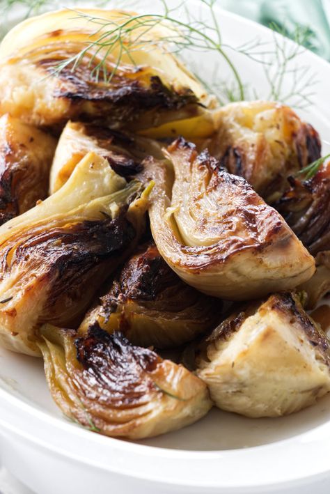 This savory side dish of braised fennel goes well with any dish. Cooking the fennel gives it a mild flavor and makes it soft and tender. Pollen Recipes, Gerd Friendly Recipes, Braised Fennel, Gerd Friendly, Fennel Pollen, Fennel Recipes, Flavorful Vegetables, Sweet Carrot, Healthy Vegetable Recipes