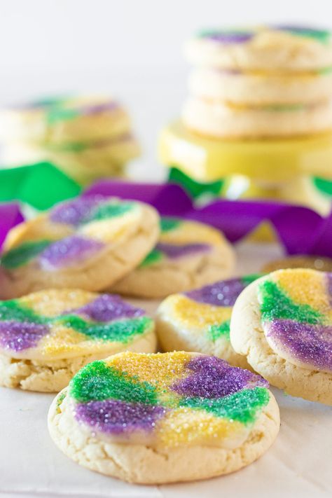 Mardi Gras Cookie, Mardi Gras Cookies, Mardi Gras Desserts, Cooked Frosting, Practically Homemade, Mardi Gras Cake, Super Moist Chocolate Cake, King Cake Recipe, Us Food