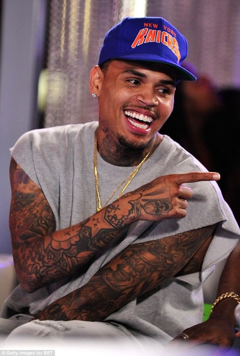 Chris Brown Photos, Chris Brown Photoshoot, Chris Brown Style, Chris Brown Wallpaper, Collateral Beauty, Chris Brown Pictures, Chris Brown Videos, Green Lounge, Chris B