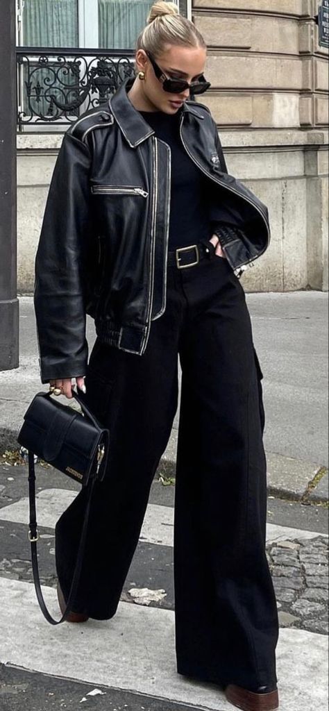 Edgy Outfits For Work Chic Office Wear, Nyc Edgy Street Style, Fall Nyfw Street Style, Office Vixen Outfits, Strong Woman Outfits, Los Angeles Street Style 2024, Outfit Ideas Edgy Street Chic, Black Outfits Edgy Street Styles, Leather Jacket Work Outfit