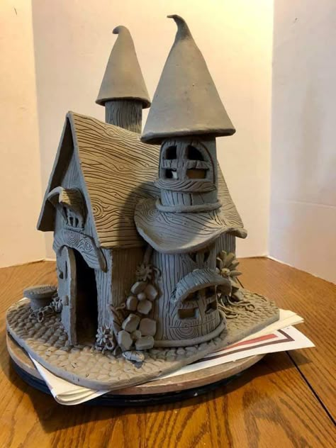 Ceramic Fairy House, Fairy House Crafts, Clay House, Clay Fairy House, Fairy House Diy, Fairy Garden Crafts, Pottery Houses, Air Dry Clay Projects, Clay Fairies