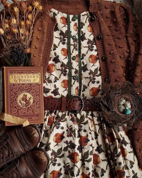 cottagecore outfit inspo - ( owl.and.her.bluebell @ insta ) Cottagecore Outfits, Cottagecore Fashion, Moda Vintage, Looks Chic, Mode Vintage, Looks Vintage, Outfits Casuales, A Dress, Beautiful Outfits