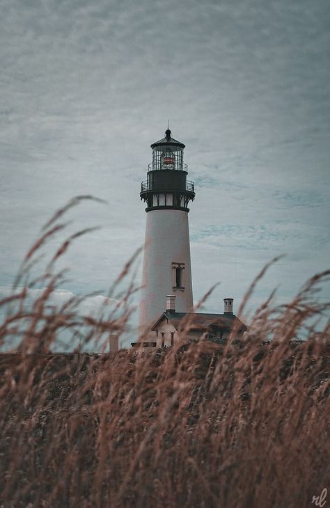 Old Lighthouse Aesthetic, Nautical Wallpaper Iphone, Fairy Horror, Lighthouse Aesthetic, Lighthouse Wallpaper, Tired Tired Sea, Small Town Aesthetic, Aesthetic Setup, Town Aesthetic