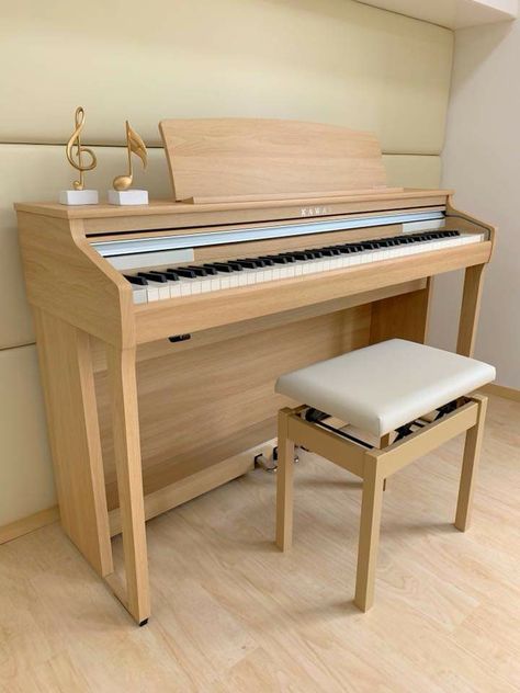 Piano Room Decor, Piano Table, Piano Desk, Home Music Rooms, Piano Decor, Music Studio Room, Welcome To My House, Piano Room, Dekorasi Kamar Tidur