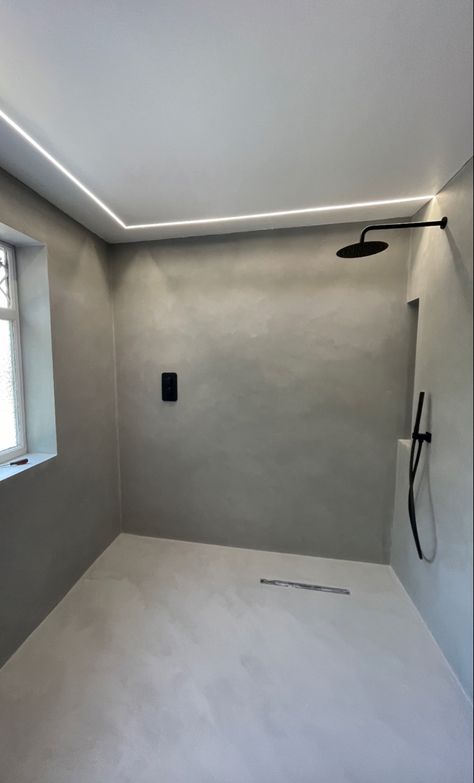 Cellar Bathroom Ideas, Cement Showers, Concrete Showers, Forcrete Bathrooms, Micro Concrete Bathroom, Cemcrete Bathroom, Cement Bathroom Floor, Microcement Walls, Cement Bathroom