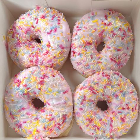 #Greggs #doughnut #sprinkle #pink #aesthetic #spring Doughnut Aesthetic, Sprinkle Doughnut, Katherine Center, Sprinkle Donut, Aesthetic Spring, Book Aesthetics, Food Is Fuel, Pink Aesthetic, Donuts