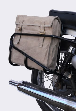 Canvas Pannier Adventure Motorcycle Gear, Мотоциклы Harley Davidson, Motorcycle Camping Gear, Adventure Motorcycle, Мотоциклы Cafe Racers, Motorcycle Saddlebags, Moto Cafe, Motorcycle Luggage, Honda Cub