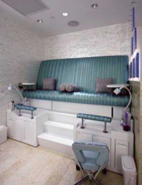 I'd like this type of elevated pedicure station with the footrests.  But I want swivel recliners instead of a bench seat.  And vanity sinks built in for pedicure bowls.  Also, Id like the feet at counter height so I can stand or sit on a barstool to work.  My knees can't handle sitting on the floor or bent all up on a low stool. Pedicure Salon Ideas, Boutique Floor Plan, Ideas Pedicure, Pedicure Bowls, Pedicure Station, Beauty Salon Decor, Counter Design, Swivel Recliner, Salon Ideas