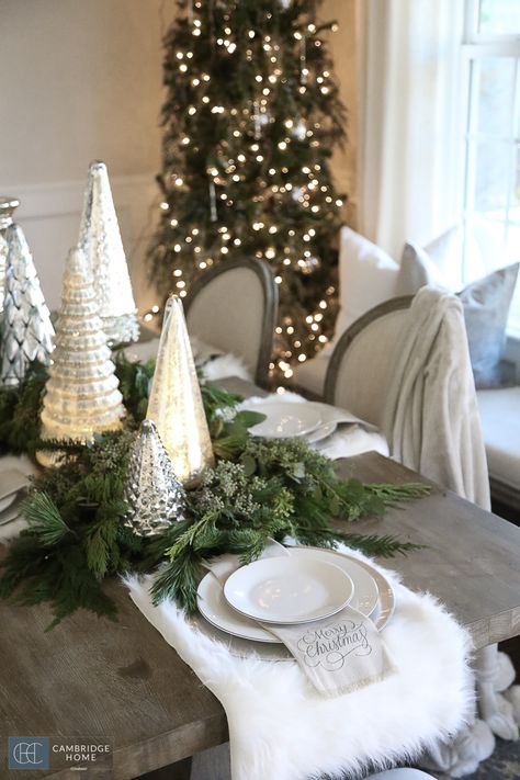 Dining Table Christmas Decor Simple, Christmas Tree Dining Table Centerpiece, Christmas Trees Table Decor, Decorating Tables For Christmas, Holiday Dining Table Decor Modern, Dining Table Winter Decor, Christmas Trees Centerpieces For Table, Dining Table Xmas Centerpiece, Diy Christmas Table Settings