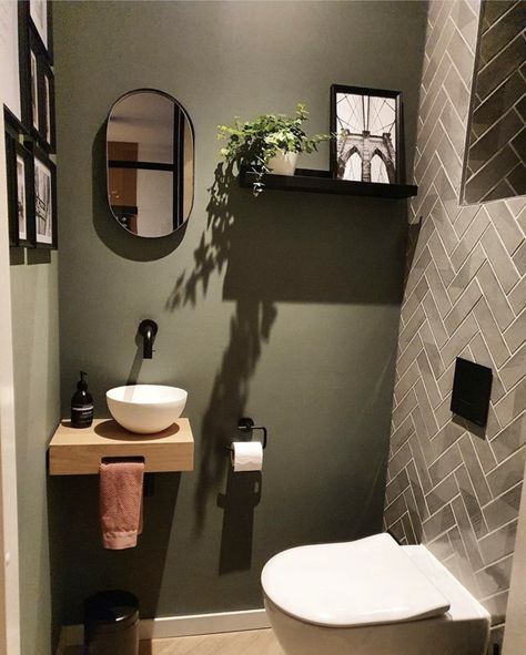 Casa Rock, Small Toilet Design, Wc Ideas, Small Downstairs Toilet, Toilet Room Decor, Wc Design, Small Toilet Room, Guest Toilet, Downstairs Toilet