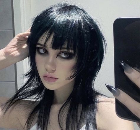 Goth Hair, Hair Stylies, Long Black Hair, Dye My Hair, Hair Reference, Cut My Hair, Hair Inspo Color, Dream Hair, Grunge Style