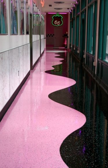 Cool Flooring, Epoxy Floor Basement, 3d Floor Art, Epoxy Garage Floor, Epoxy Floor 3d, Science Gallery, Garage Boden, Metallic Epoxy Floor, Garage Floor Epoxy