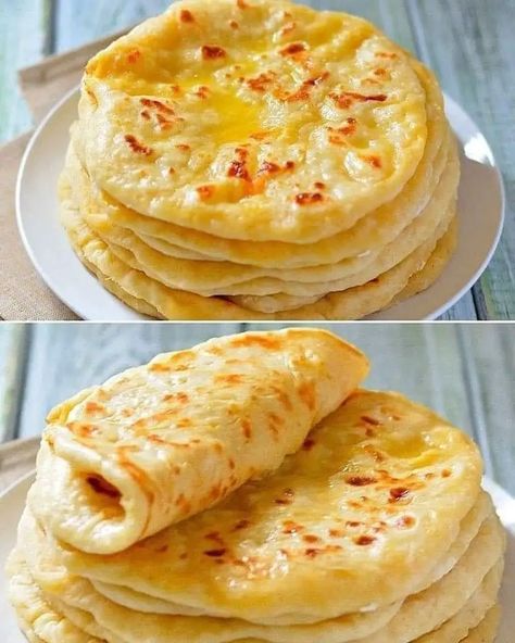 Homemade Flatbreads with Parsley and Chili Flakes - Greenku Recipes Homemade Flatbread Recipes, Low Calorie Bread, Pane Pita, Turkish Bread, Homemade Flatbread, Pain Pita, Free Keto Meal Plan, Flatbread Recipes, Bread Ingredients