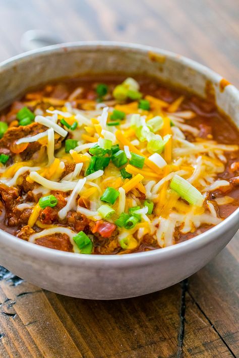 Double Beef Chili - with both stew meat and ground beef - has a ton of hearty, delicious flavor. A perfect tailgate chili recipe everyone loves! Tailgate Chili Recipe, Old Fashioned Chili, Chili With Stew Meat, Old Fashioned Chili Recipe, Tailgate Chili, Ground Beef Chili, Baked Bbq Chicken, Drumstick Recipes, Easy Baked Chicken