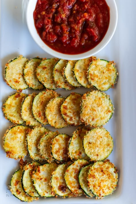 Zucchini Parmesan Crisps, Veggie Medley, Entree Ideas, Recipe For Zucchini, Thanksgiving Tea, Zucchini Parmesan, Food Sides, Parmesan Chips, Preschool Boards