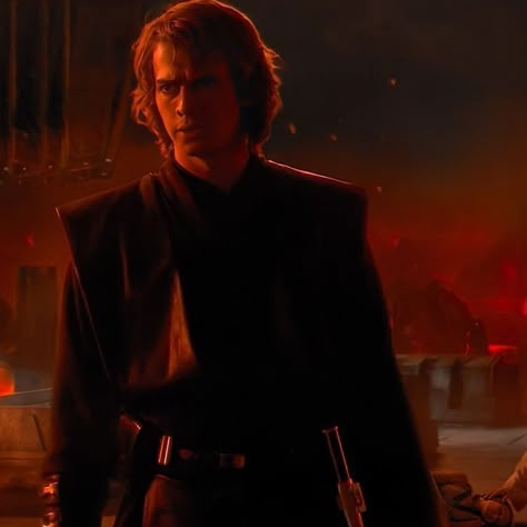 Ani Skywalker, Anakin Skywalker Icon, Anakin Vader, In The Pale Moonlight, The Fallen Angel, Dark Vador, Star Wars Anakin, Alyson Hannigan, Hayden Christensen