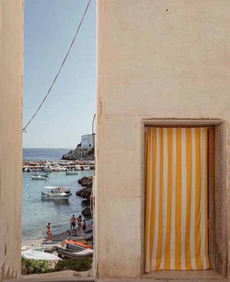 Mediterranean Aesthetic, Italy Aesthetic, Summer Memories, Italian Summer, Coastal Towns, Summer Breeze, European Summer, Mediterranean Style, Bel Air