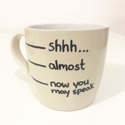 Sharpie Mug Designs, Writing On Mugs, Plain White Mugs, Plain Mugs, Marble Mugs, Arts And Crafts For Teens, Sharpie Mug, Diy Sharpie, Diy Mugs